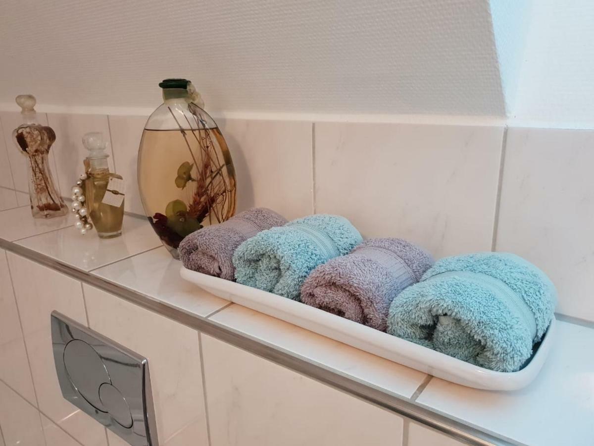 Gemuetliches Zimmer Mit Eigenem Bad/Wc/Kueche 카셀 외부 사진